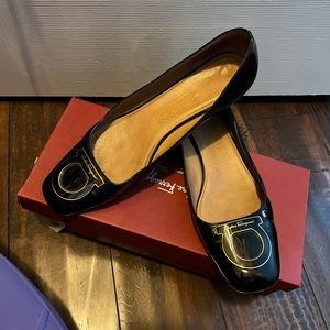 Beautiful classic black flats from Bloomingdale’s